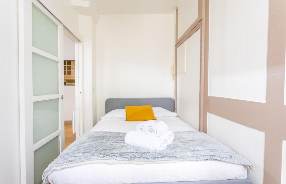 Leperdit - Bel Appartement De Charme - Hypercentre 렌 외부 사진