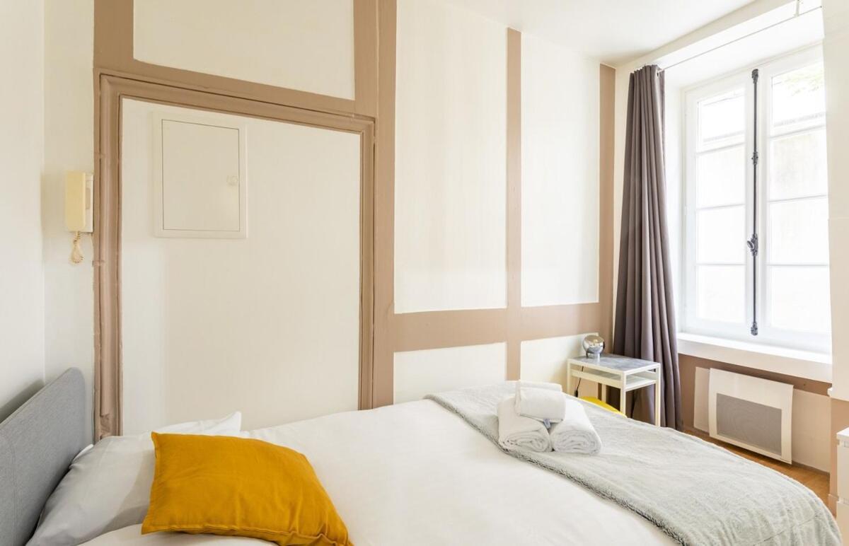 Leperdit - Bel Appartement De Charme - Hypercentre 렌 외부 사진